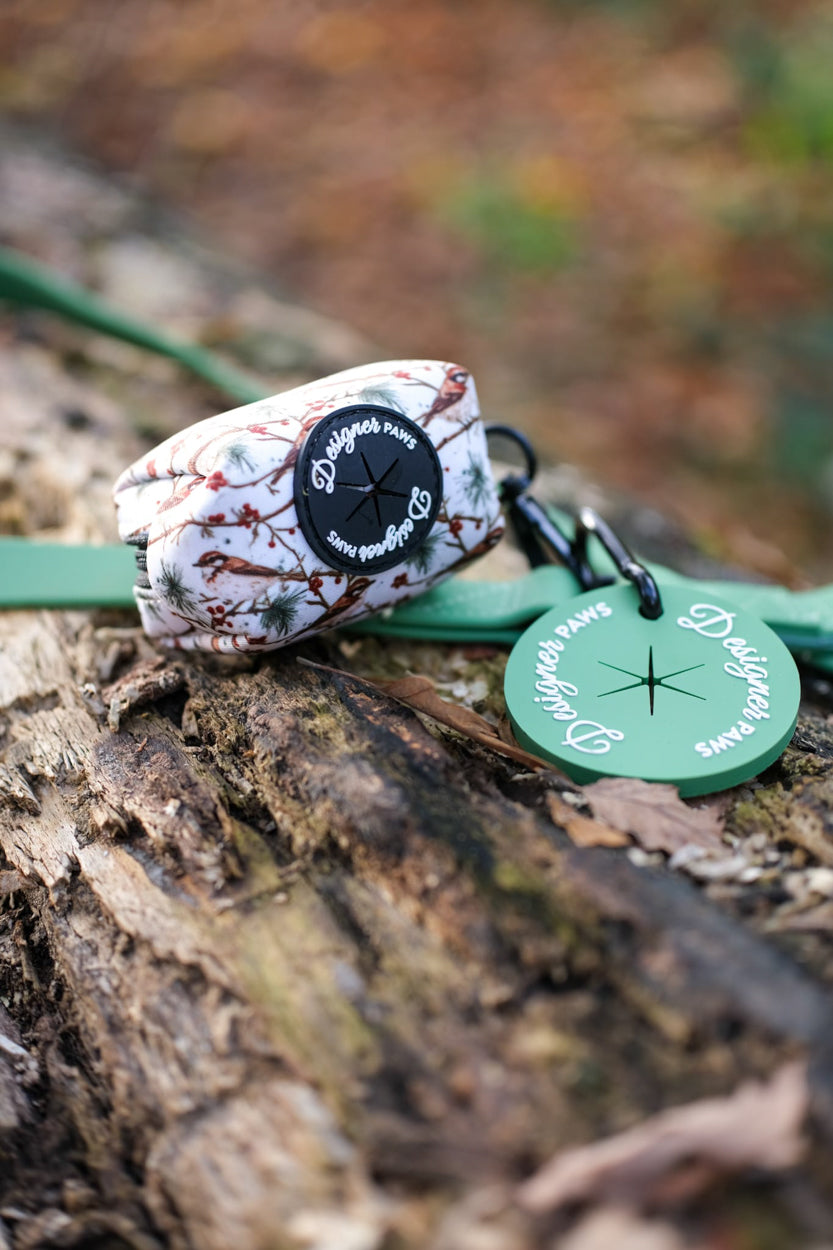 Frosted Finch Green Lead Poo-Bag Holder and Pocket